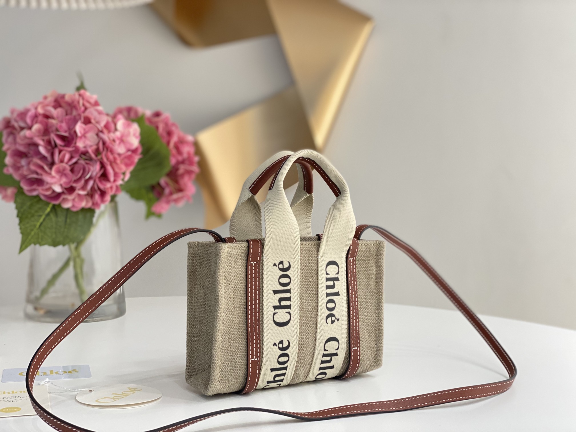 Chloe Mini Woody Tote Bag In Linen